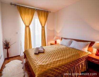 Apartmani Bianca, logement privé à Herceg Novi, Monténégro - Spavaca soba
